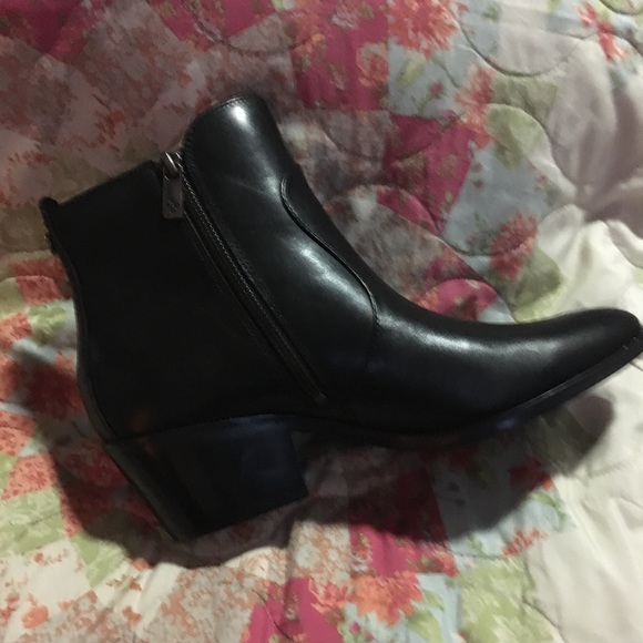 NWOB Patricia Nash Black Suzanna Booties SZ 10 - Picture 6 of 10